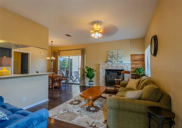 Photo 3 of Condo for sale at 1013 Chestnut St #4, San Marcos, TX 78666 | MLS# 2867527 | Listing updated on 2026-03-24