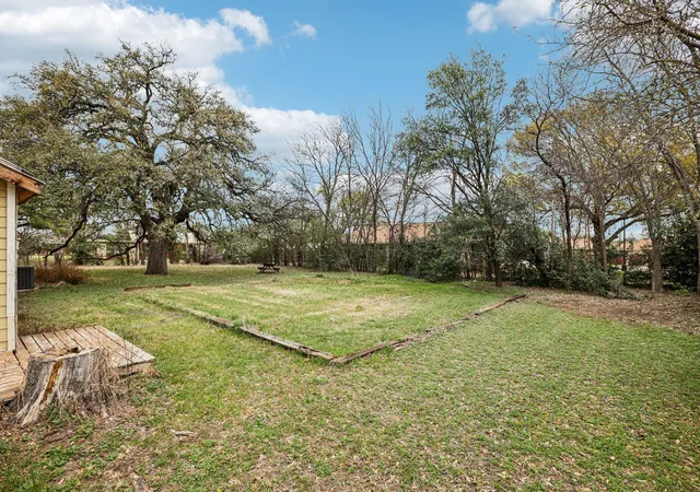 Photo 4 of Single family home for sale at 1801 Candee St, Georgetown, TX 78626 | MLS# 8694100 | Listing updated on 2026-09-02