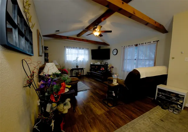 Photo 4 of Single family home for sale at 911 Brazos St, Lockhart, TX 78644 | MLS# 5476903 | Listing updated on 2026-07-09