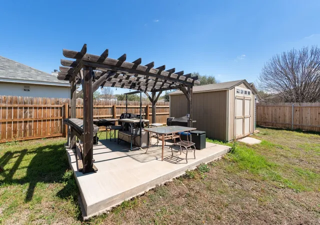 Photo 1 of Single family home for sale at 5501 English Ave, Austin, TX 78724 | MLS# 7525196 | Listing updated on 2026-08-28