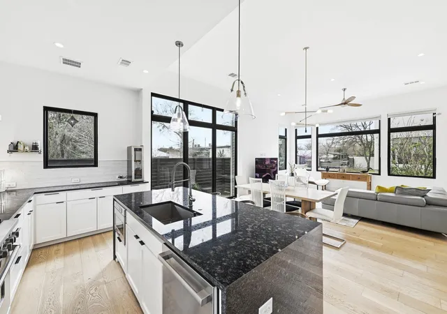 3rd image of 2106 Allwood Dr #D, Austin, TX 78704 | MLS# 6386740