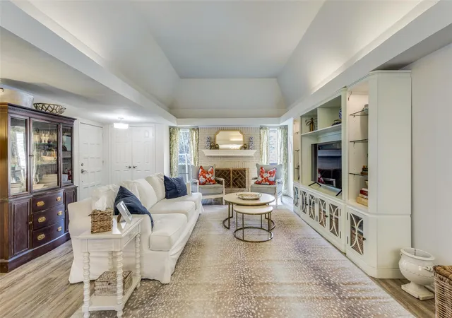 2nd image of 3201 Pecos St #1, Austin, TX 78703 | MLS# 5057565