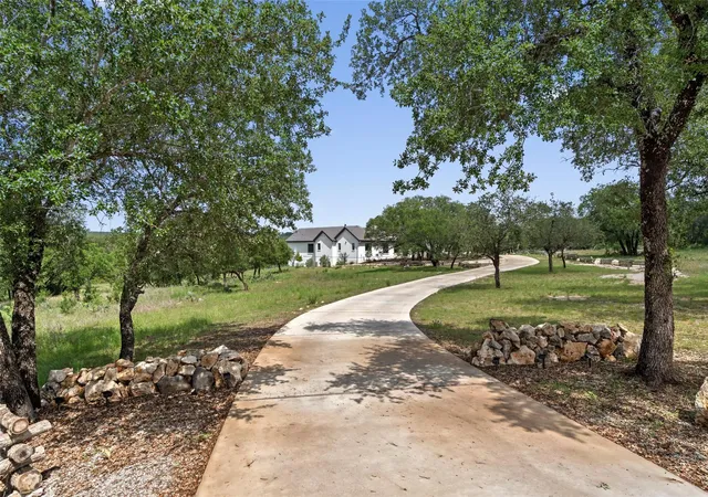Photo 3 of Single family home for sale at 1805 Performer Rd, Spicewood, TX 78669 | MLS# 5035091 | Listing updated on 2026-08-27