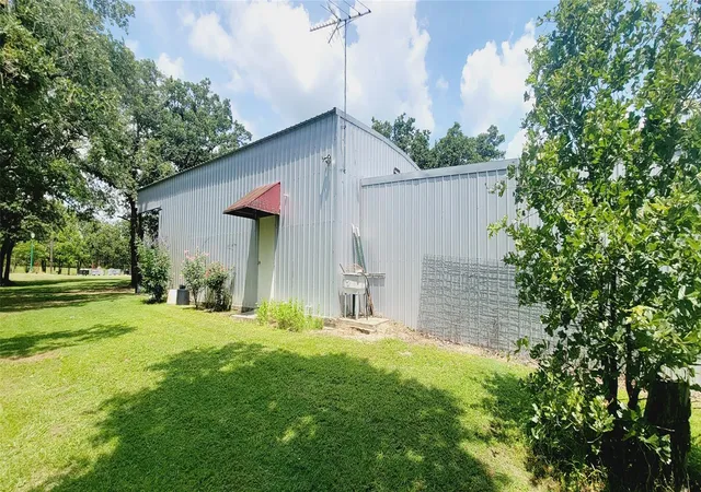 Photo 4 of House for sale at 3321 County Rd 457, Thorndale, TX 76577 | MLS# 6674186 | Listing updated on 2026-08-12