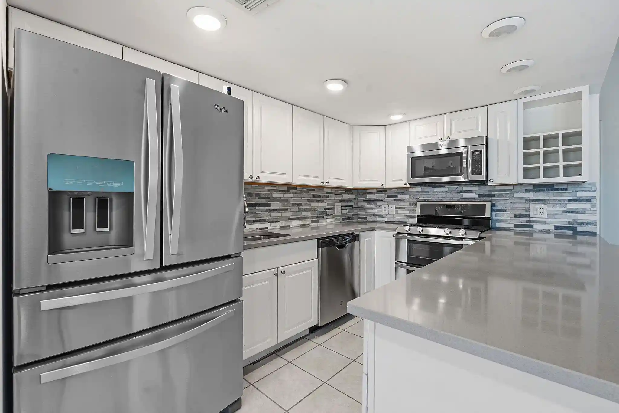 Listing Photo 1 - Condo for sale in 5601 Woodrow Ave located at 5601 Woodrow Ave, Austin, TX 78756 - Unit 5601 Woodrow Ave
