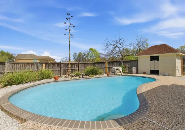 1st image of 207 Silver Oak Dr, Round Rock, TX 78664 | MLS# 1540379