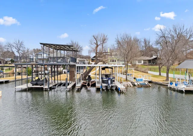 Photo 3 of Single family home for sale at 2028 Williams Lakeshore, Kingsland, TX 78639 | MLS# 4163868 | Listing updated on 2026-03-11