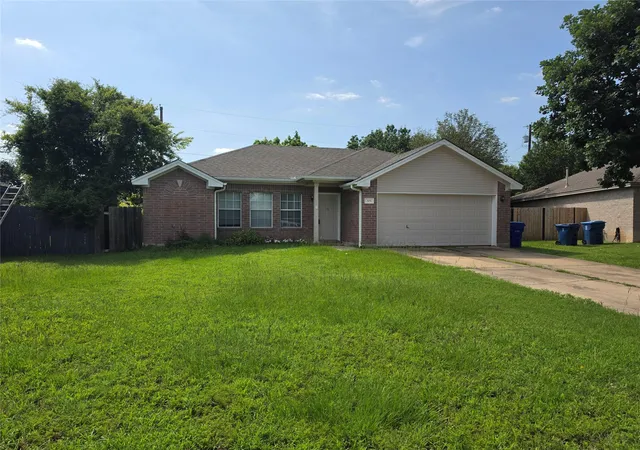 1st image of 305 China Cv, Elgin, TX 78621 | MLS# 4390948