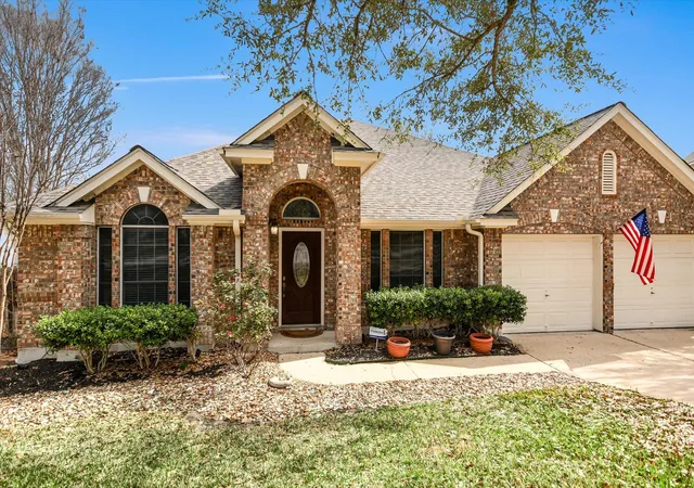 Photo 3 of Single family home for sale at 802 Sykes Ct, Pflugerville, TX 78660 | MLS# 2271918 | Listing updated on 2026-09-24