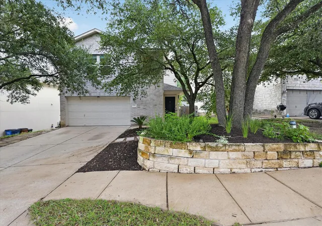 Photo 2 of Single family home for sale at 8716 Davis Oaks Trl, Austin, TX 78748 | MLS# 3344179 | Listing updated on 2026-08-09