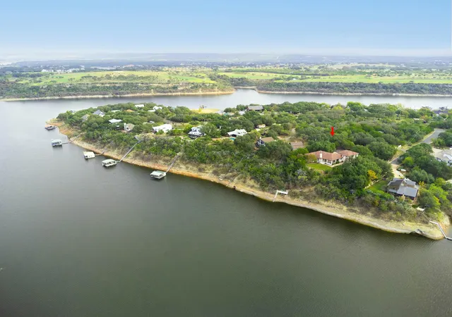 Photo 3 of Single family home for sale at 25400 River Rd, Spicewood, TX 78669 | MLS# 5630919 | Listing updated on 2026-08-20