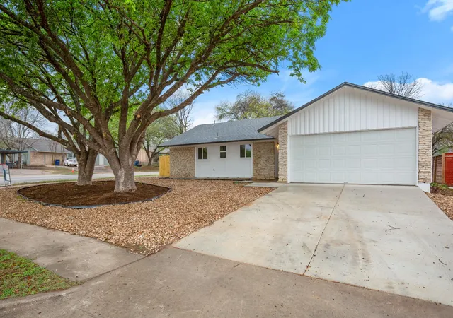Photo 1 of Single family home for sale at 2100 Deadwood Dr, Austin, TX 78744 | MLS# 2745071 | Listing updated on 2026-09-17