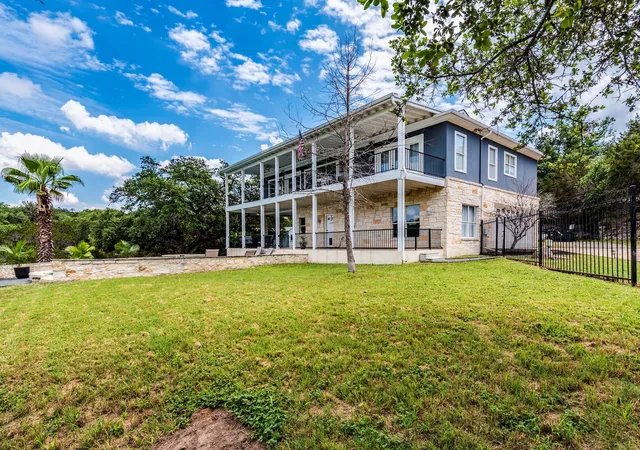 Photo 1 of Single family home for sale at 22401 Briarview Dr, Spicewood, TX 78669 | MLS# 4860095 | Listing updated on 2026-09-16