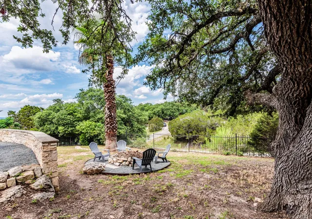 Photo 3 of Single family home for sale at 22401 Briarview Dr, Spicewood, TX 78669 | MLS# 4860095 | Listing updated on 2026-09-16