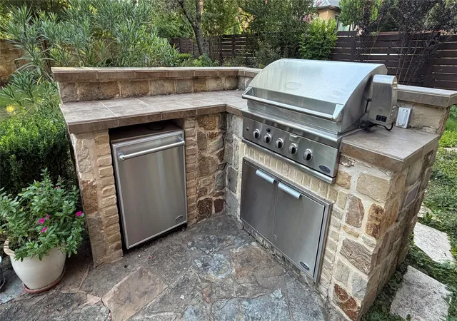 4th image of 816 Stonewall Ridge Ln, Austin, TX 78746 | MLS# 8804008