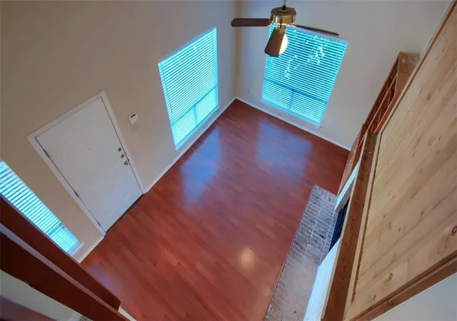 3rd image of 908 Poplar St #203, Austin, TX 78705 | MLS# 1140167