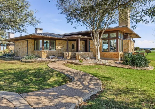 Homes for sale in Spicewood, TX | 2001 Kahala Sunset Dr, Spicewood, TX 78669 | MLS# 2512926