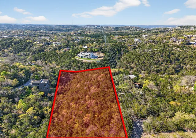 2nd image of 1 Jousting Pl, Austin, TX 78746 | MLS# 9863605