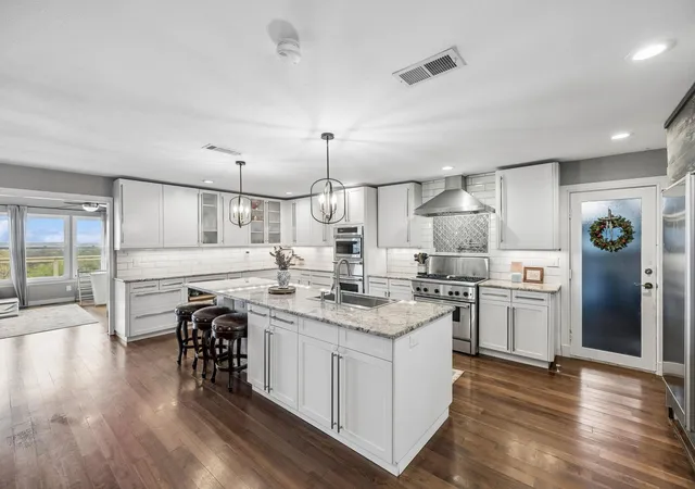 1st image of 677 Floral Ave, New Braunfels, TX 78130 | MLS# 9803124