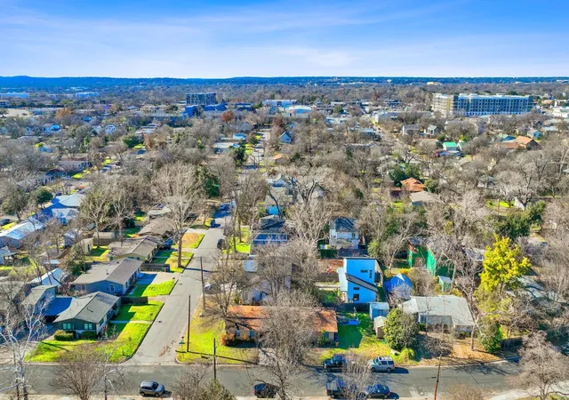 5th image of 300 Irma, Austin, TX 78752 | MLS# 9052934