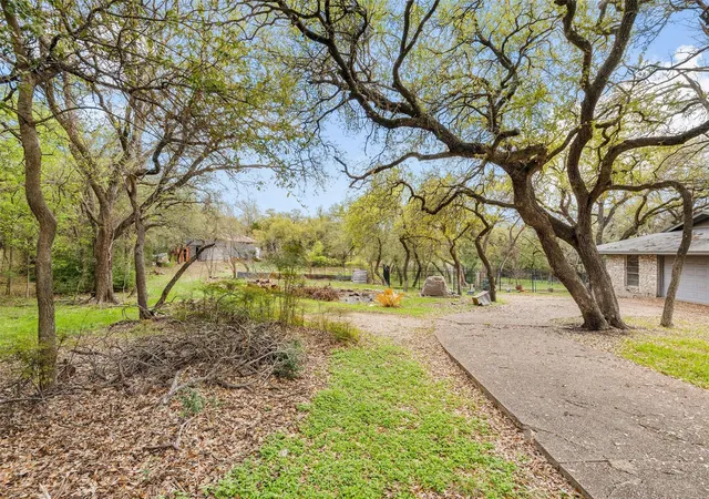 Photo 3 of Single family home for sale at 11503 Ladera Vista Dr, Austin, TX 78759 | MLS# 2136593 | Listing updated on 2026-08-22
