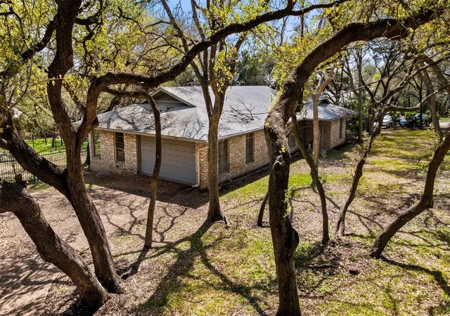 Photo 4 of Single family home for sale at 11503 Ladera Vista Dr, Austin, TX 78759 | MLS# 2136593 | Listing updated on 2026-08-22