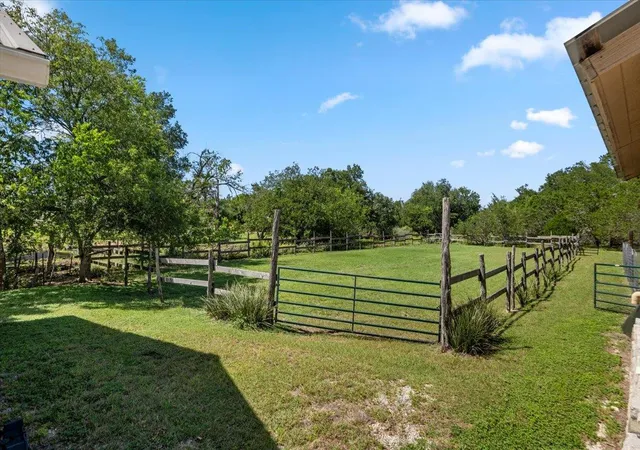 36th image of 200 Little Barton Dr, Dripping Springs, TX 78620 | MLS# 3777363