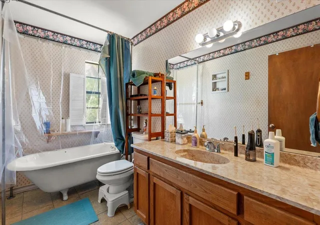 5th image of 200 Little Barton Dr, Dripping Springs, TX 78620 | MLS# 3777363