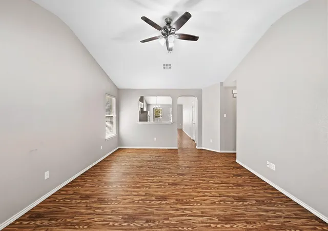 Photo 4 of Single family home for sale at 1513 Big Bnd Dr, Cedar Park, TX 78613 | MLS# 2862257 | Listing updated on 2026-09-28