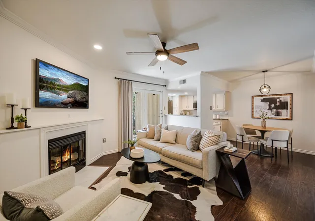 Listing Photo 1 - Condo for sale in building located at 3840 Far W Blvd, Austin, TX 78731 - Unit #101