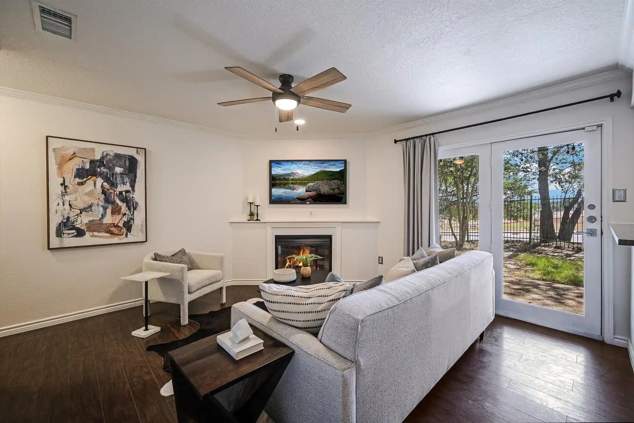 Listing Photo 2 - Condo for sale in 3840 Far W Blvd located at 3840 Far W Blvd, Austin, TX 78731 - Unit #101