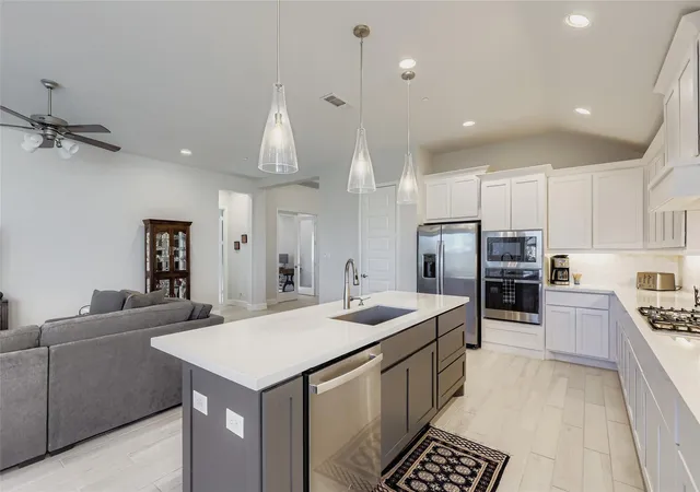 5th image of 17324 Cain Clearing Pass, Austin, TX 78738 | MLS# 9987414