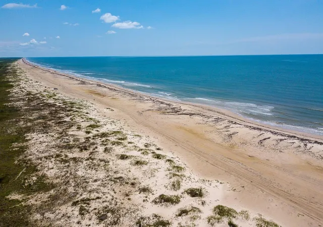 3rd image of 119 Beach Front Dr, Matagorda, TX 77457 | MLS# 8262783