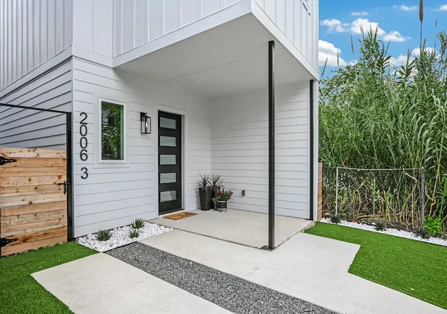 Photo 2 of Single family home for sale at 2006 Sl Davis Ave #3, Austin, TX 78702 | MLS# 8768363 | Listing updated on 2026-07-13