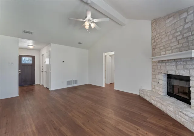 Photo 3 of Single family home for sale at 212 Rockcrest Dr, Georgetown, TX 78628 | MLS# 8244835 | Listing updated on 2026-10-28