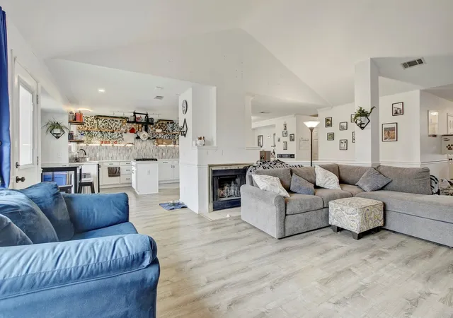 5th image of 11422 Birchover Ln, Austin, TX 78754 | MLS# 3755846