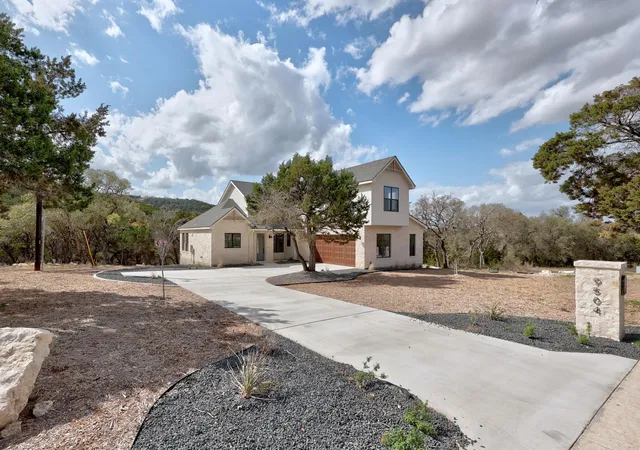 2nd image of 9504 Harbor Dr, Jonestown, TX 78645 | MLS# 7214580