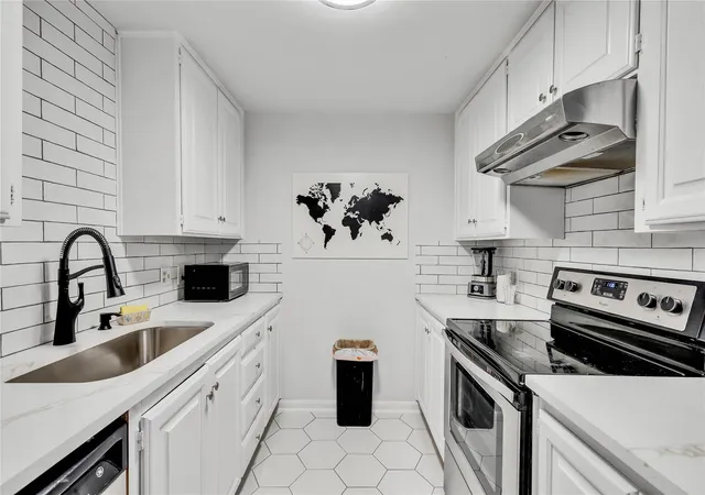 3rd image of 2529 Rio Grande St #56, Austin, TX 78705 | MLS# 8442455