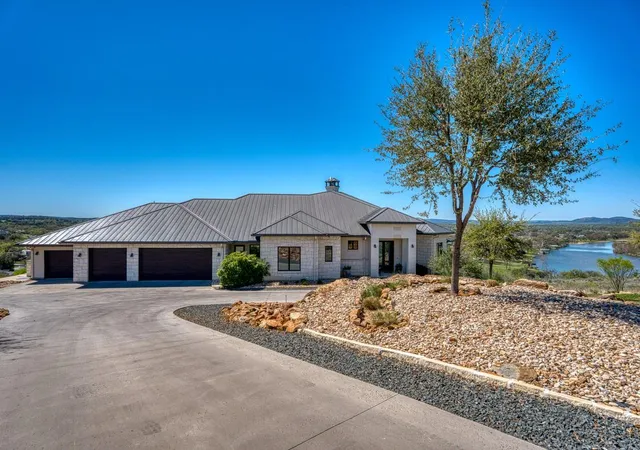 Photo 3 of Sale Pending at 520 The Trails Pkwy, Horseshoe Bay, TX 78657 | MLS# 3872434 | Listing updated on 2026-09-20