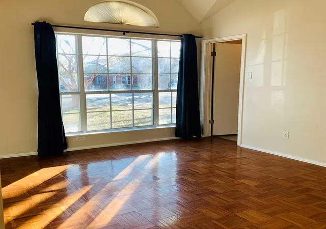 Photo 4 of Single family home for sale at 1114 Blue Fox Dr, Austin, TX 78753 | MLS# 6098173 | Listing updated on 2026-03-20