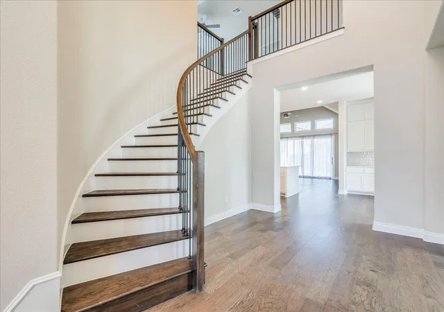 2nd image of 1533 Jay Wolf Dr, Georgetown, TX 78628 | MLS# 8011707