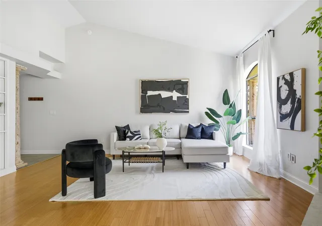 5th image of 1000 Liberty Park Dr, Austin, TX 78746