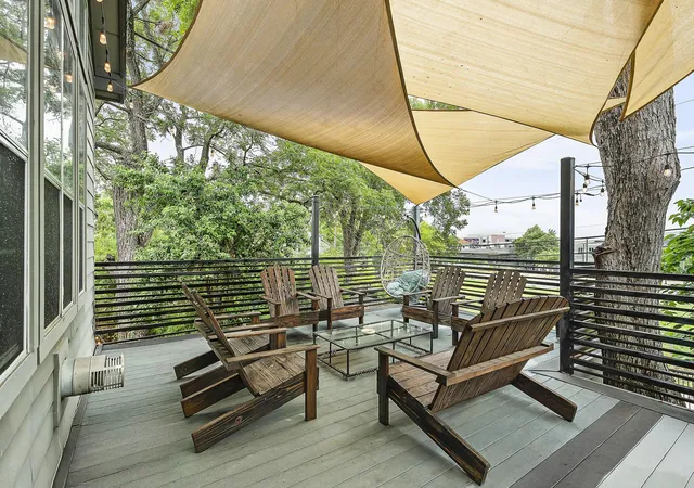 Photo 1 of Single family home for sale at 1007 E 8th Street, Austin, TX 78702 | MLS# 8369328 | Listing updated on 2026-10-19