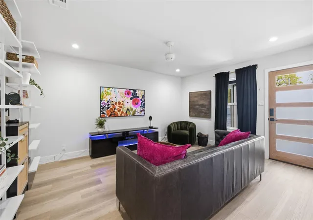 5th image of 5304 Saint Georges Grn #A, Austin, TX 78745 | MLS# 8839095