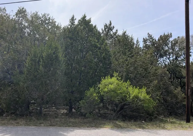 3rd image of 20305 Rockpark Ln, Lago Vista, TX 78645 | MLS# 8475200