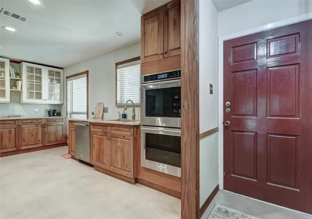 Photo 3 of Sale Pending at 1105 N Riviera Cir, Cedar Park, TX 78613 | MLS# 3337234 | Listing updated on 2026-10-12
