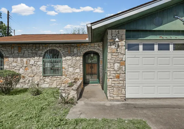 3rd image of 1204 Vapor Dr, Pflugerville, TX 78660 | MLS# 1415142