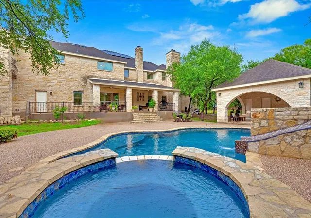 5th image of 1130 Whispering Water, Spring Branch, TX 78070 | MLS# 9742198