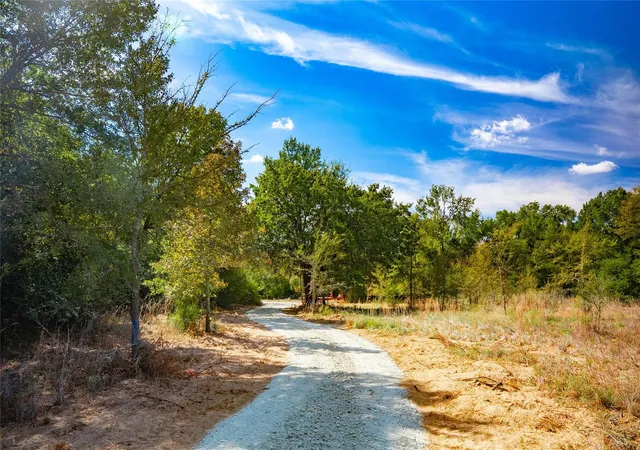 Homes for sale in Hearne, TX | 12582 Red Hill Rd, Hearne, TX 77859 | MLS# 3629517