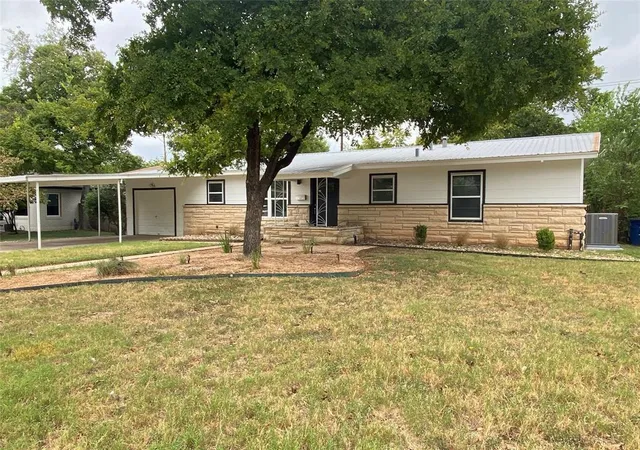 1st image of 8107 Lazy Ln, Austin, TX 78757 | MLS# 7506069